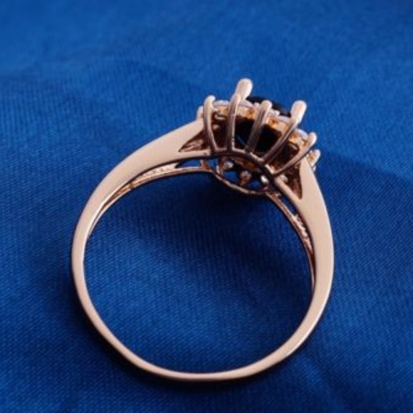 Rose Gold Plated Black C.Z FLOWER Ring - Picture 5 of 6